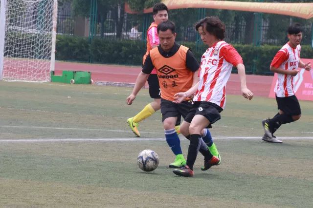 文班亚马33+15马刺险胜篮网 绿军屠奇才5连胜